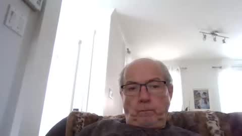 bernard1102 online show from 01/08/25, 06:20