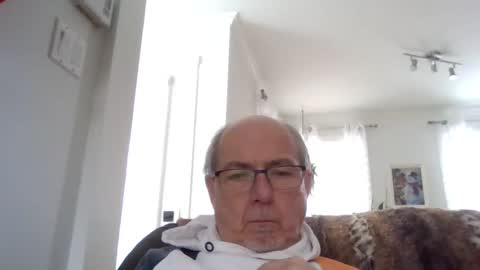 bernard1102 online show from 01/10/25, 03:27