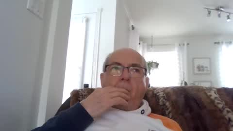 bernard1102 online show from 01/27/25, 06:20