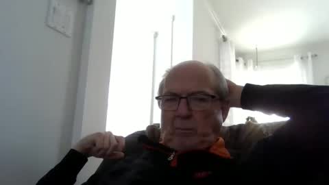 bernard1102 online show from 02/28/25, 06:52