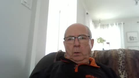 bernard1102 online show from 02/14/26, 02:25