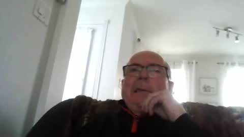 bernard1102 online show from 04/19/26, 10:01