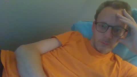 Snapshot of bernie484237 chatting on 05/29/26, 06:39 Bernie online show from 05/29/26, 06:39