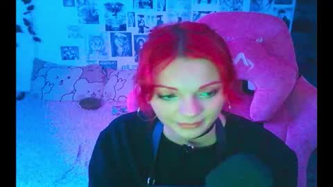 Snapshot of berriekitten chatting on 11/02/25, 05:04 BerrieKitten online show from 11/02/25, 05:04