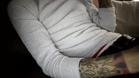 ToxicPipe757 online show from 02/08/25, 07:49