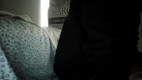 ToxicPipe757 online show from 11/30/25, 04:22