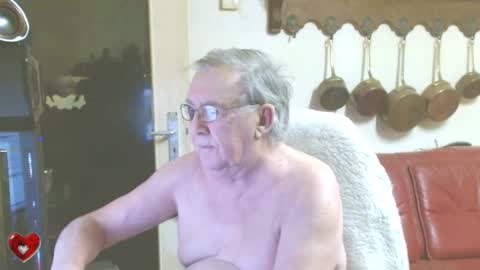 Snapshot of best127 chatting on 02/05/25, 06:24 jean online show from 02/05/25, 06:24