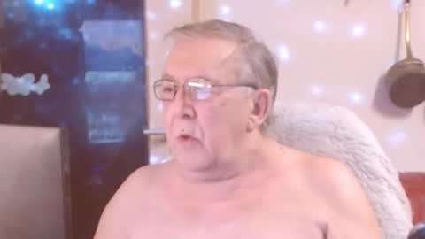 Snapshot of best127 chatting on 02/08/25, 07:49 jean online show from 02/08/25, 07:49