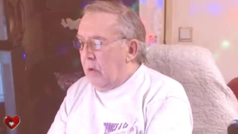 Snapshot of best127 chatting on 02/22/25, 11:57 jean online show from 02/22/25, 11:57