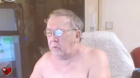 Snapshot of best127 chatting on 02/25/25, 09:42 jean online show from 02/25/25, 09:42