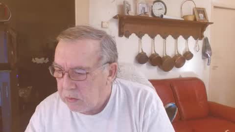 Snapshot of best127 chatting on 02/26/25, 01:19 jean online show from 02/26/25, 01:19