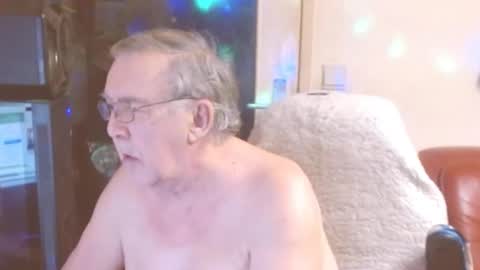 Snapshot of best127 chatting on 02/27/25, 05:58 jean online show from 02/27/25, 05:58