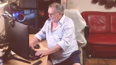 Snapshot of best127 chatting on 03/05/25, 06:56 jean online show from 03/05/25, 06:56