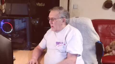 Snapshot of best127 chatting on 03/06/25, 10:20 jean online show from 03/06/25, 10:20