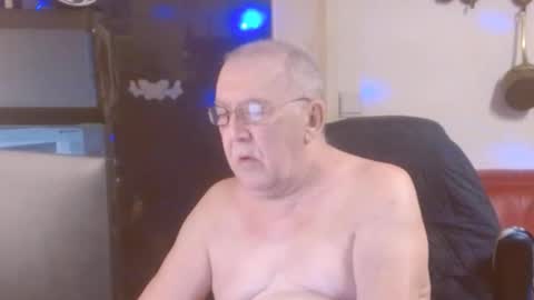 Snapshot of best127 chatting on 03/12/25, 08:20 jean online show from 03/12/25, 08:20