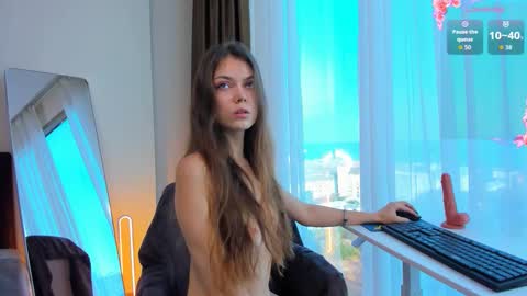 Snapshot of best_alice chatting on 01/12/26, 12:49 Alice online show from 01/12/26, 12:49