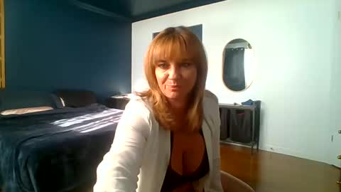 Snapshot of best_tease13 chatting on 01/22/25, 05:59 Sexymilf13 online show from 01/22/25, 05:59