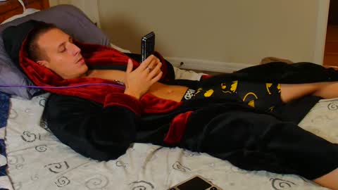 twitter zack1fisher online show from 12/29/24, 09:52