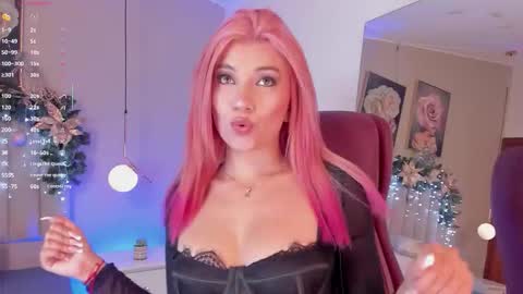 Snapshot of bestfamily chatting on 11/26/25, 02:45 Marilee online show from 11/26/25, 02:45