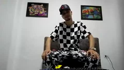 Andres online show from 03/08/25, 10:45