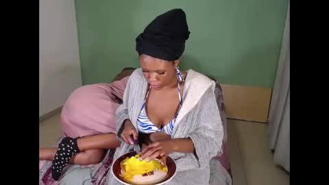 Snapshot of bestlia chatting on 03/08/26, 02:04 bestlia online show from 03/08/26, 02:04