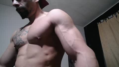 Snapshot of bestmuscle chatting on 07/18/26, 11:19 bestmuscle online show from 07/18/26, 11:19