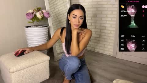 Teya online show from 09/29/25, 03:50