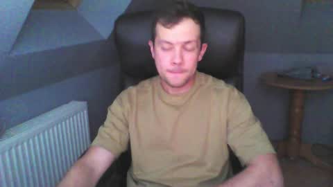 Snapshot of bestworld_ chatting on 09/09/25, 09:14 bestworld_ online show from 09/09/25, 09:14