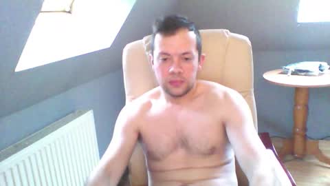 Snapshot of bestworld_ chatting on 11/29/25, 07:55 bestworld_ online show from 11/29/25, 07:55