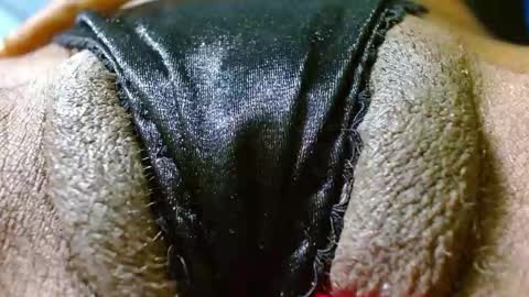 Snapshot of bethanywilsom chatting on 12/19/24, 12:56 Bethany Wilson online show from 12/19/24, 12:56