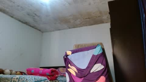 Snapshot of bethanywilsom chatting on 12/22/24, 03:22 Bethany Wilson online show from 12/22/24, 03:22