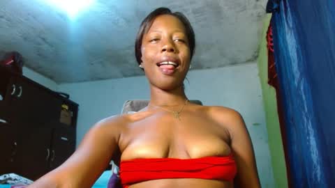 Snapshot of bethanywilsom chatting on 01/15/25, 02:24 Bethany Wilson online show from 01/15/25, 02:24