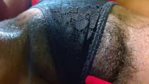 Snapshot of bethanywilsom chatting on 02/08/25, 12:06 Bethany Wilson online show from 02/08/25, 12:06