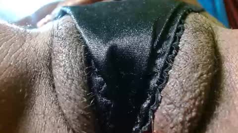 Snapshot of bethanywilsom chatting on 10/18/25, 07:36 Bethany Wilson online show from 10/18/25, 07:36