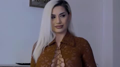 Snapshot of bethierusse chatting on 02/11/26, 10:48 bethierusse online show from 02/11/26, 10:48
