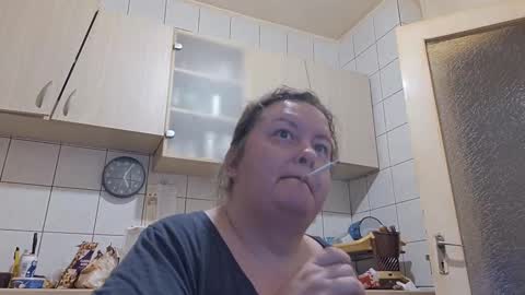 bethnorth online show from 09/23/25, 02:03