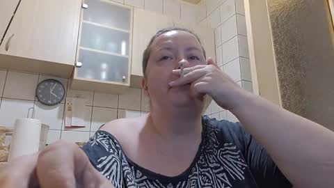 bethnorth online show from 04/27/26, 01:03