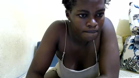 Betina online show from 10/27/25, 09:02