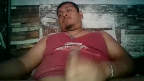 Snapshot of beto471292 chatting on 03/23/26, 02:43 beto471292 online show from 03/23/26, 02:43