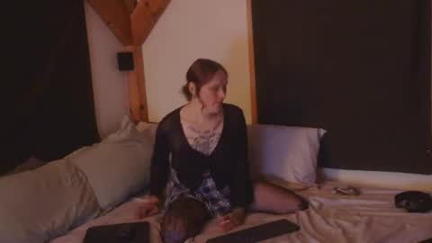 Snapshot of betsybradcock chatting on 01/09/26, 12:57 Betsy online show from 01/09/26, 12:57