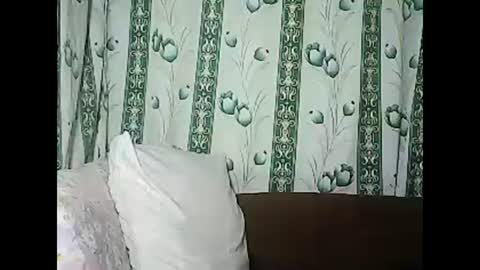 betty_83 online show from 03/08/25, 12:52