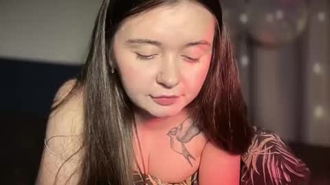 Snapshot of betty_boop_12 chatting on 12/19/25, 01:56 Betty online show from 12/19/25, 01:56