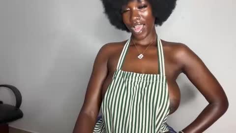 Snapshot of betty_fire_ chatting on 06/10/26, 08:08 Adah online show from 06/10/26, 08:08