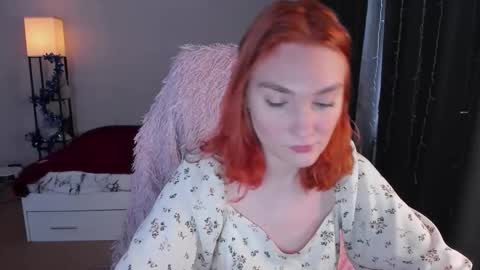 Snapshot of betty_witchy chatting on 12/22/25, 03:36 Dory make me happier online show from 12/22/25, 03:36