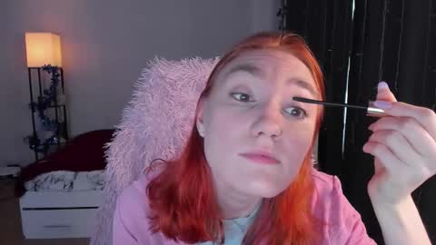 Snapshot of betty_witchy chatting on 12/23/25, 03:48 Dory make me happier online show from 12/23/25, 03:48