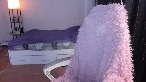 Snapshot of betty_witchy chatting on 01/19/26, 03:21 Dory make me happier online show from 01/19/26, 03:21