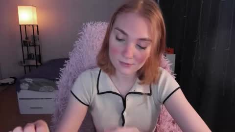 Snapshot of betty_witchy chatting on 03/18/26, 04:04 Dory make me happier online show from 03/18/26, 04:04