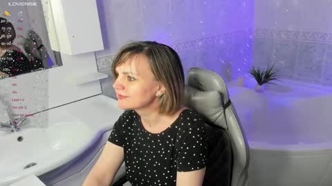 Snapshot of bettygibsonn chatting on 03/24/26, 08:19 Betty online show from 03/24/26, 08:19