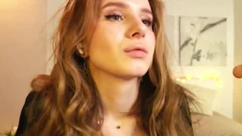 Betty online show from 03/03/25, 03:08