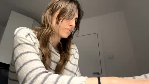 Lina online show from 04/30/26, 08:57